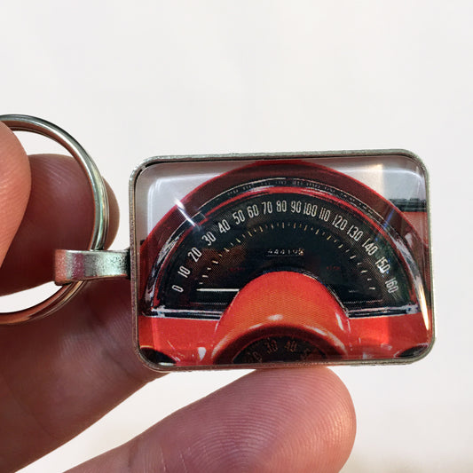 Vintage Chevrolet Corvette C2 160 MPH Speedometer 1" x 1.25" Keychain
