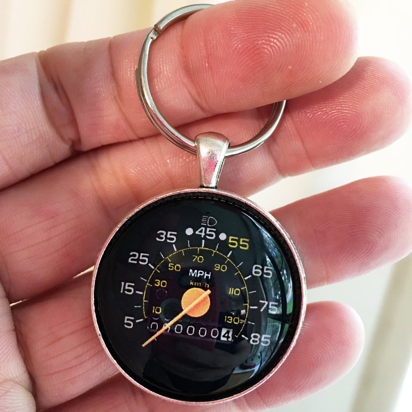 Vintage Chevrolet 1979-1986 Camaro 85 MPH Speedometer 1.2" Keychain