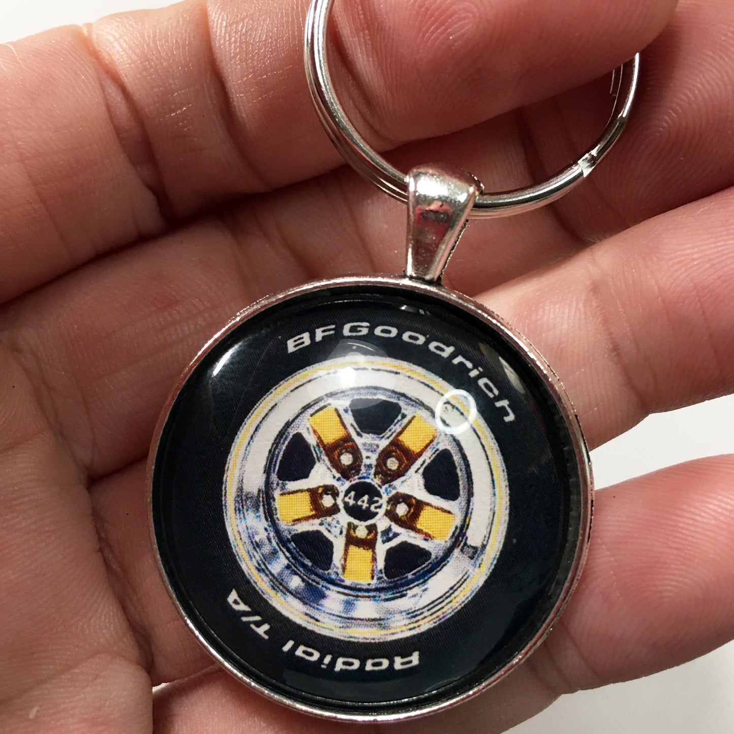 Vintage Oldsmobile 442 Cutlass Supreme Rallye Wheel 1.2" Diameter Keychain