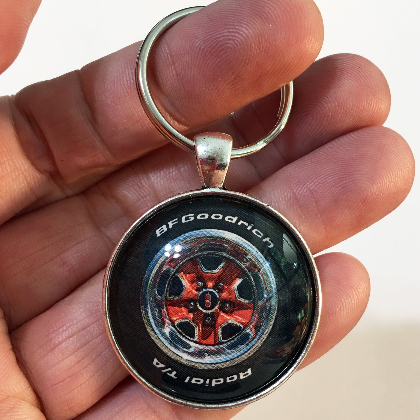 Vintage Oldsmobile Cutlass Supreme Rallye Wheel Burnt Sienna 1.2" Diameter Keychain