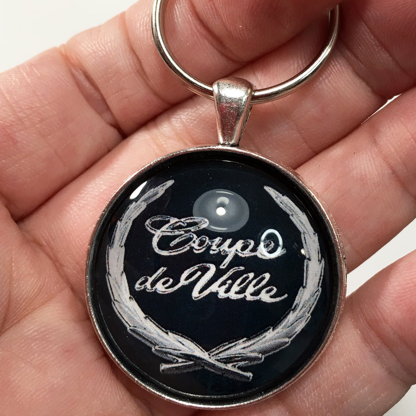 Vintage Cadillac Coupe De Ville Chrome Wreath Fender Emblem Badge 1.2" Keychain