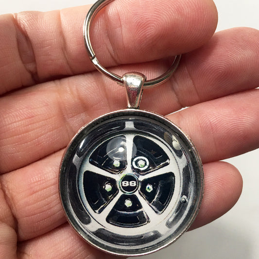 Vintage Chevrolet Chevelle Mag Wheel 1.2" Diameter Keychain