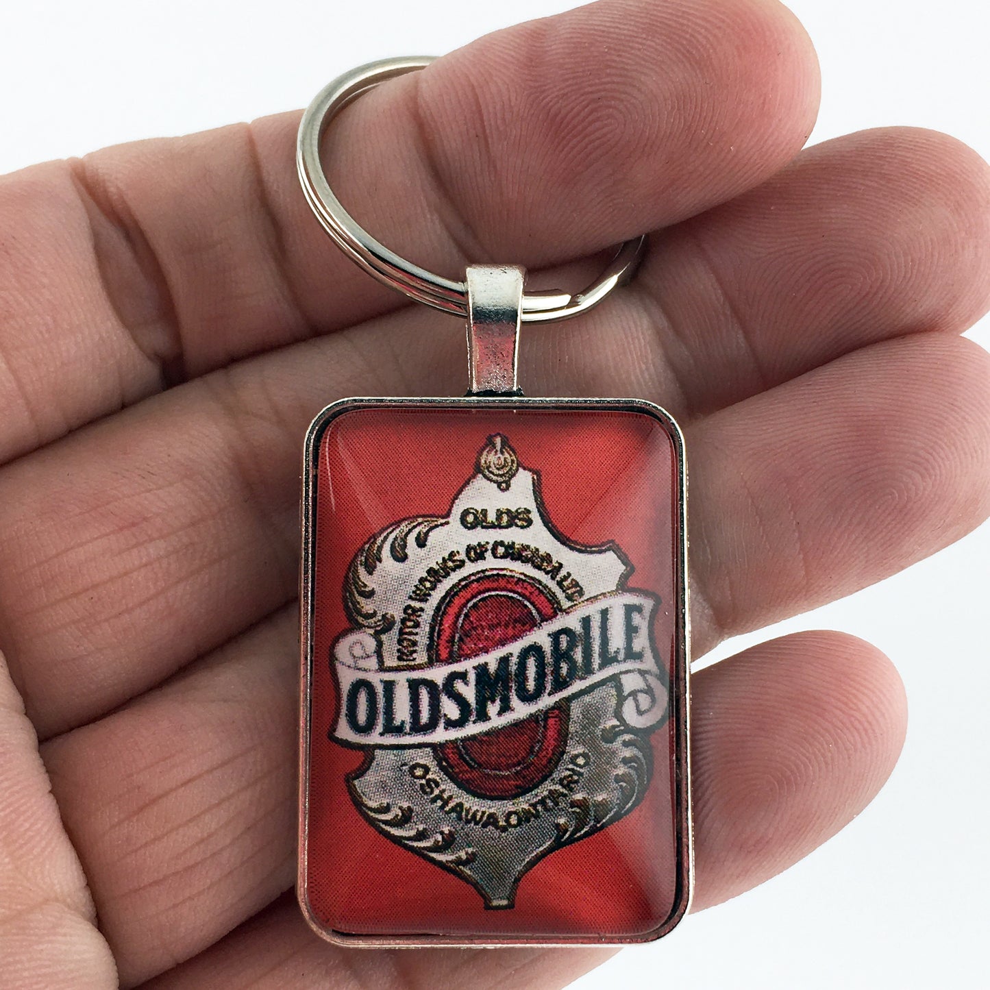 Antique Oldsmobile Emblem (1897-1919) 1.2" Diameter Keychain
