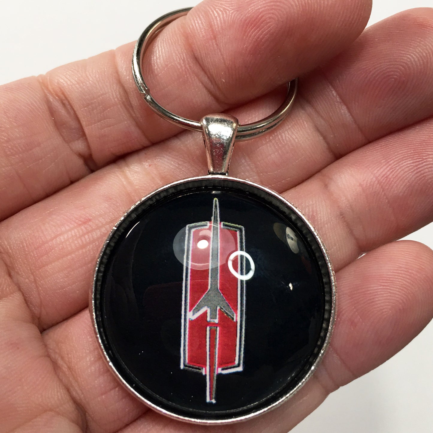 Vintage Oldsmobile Emblem (1960-1981) 1.2" Diameter Keychain