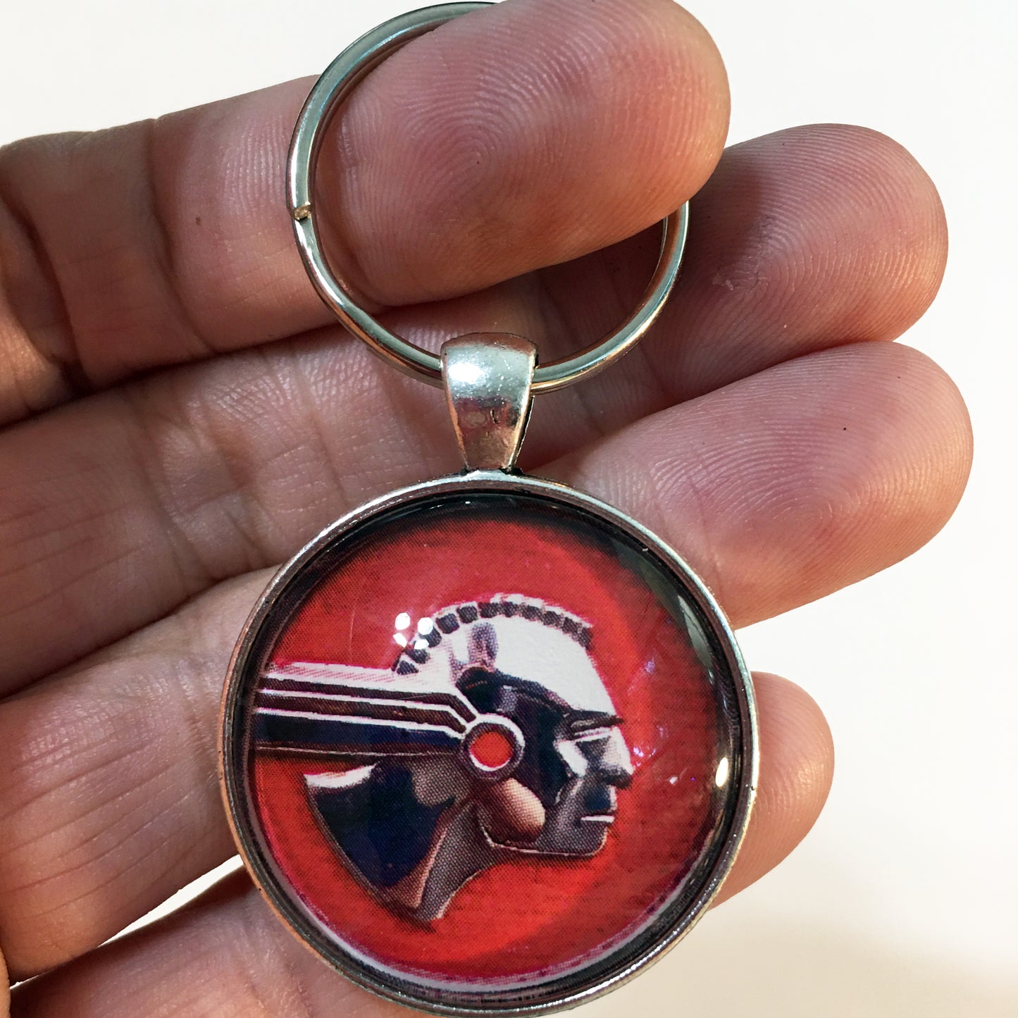 Vintage Pontiac Indian Right Facing Red Ear Emblem 1.2" Diameter Keychain