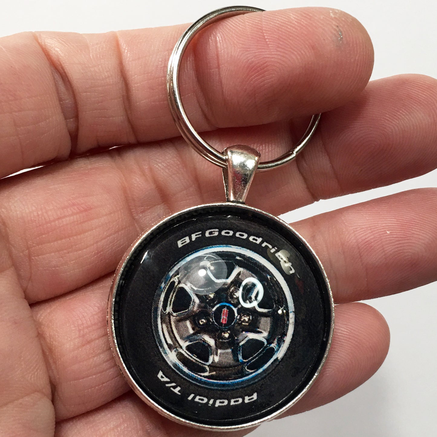 Vintage Oldsmobile Cutlass Supreme Rallye Wheel Grey 1.2" Diameter Keychain