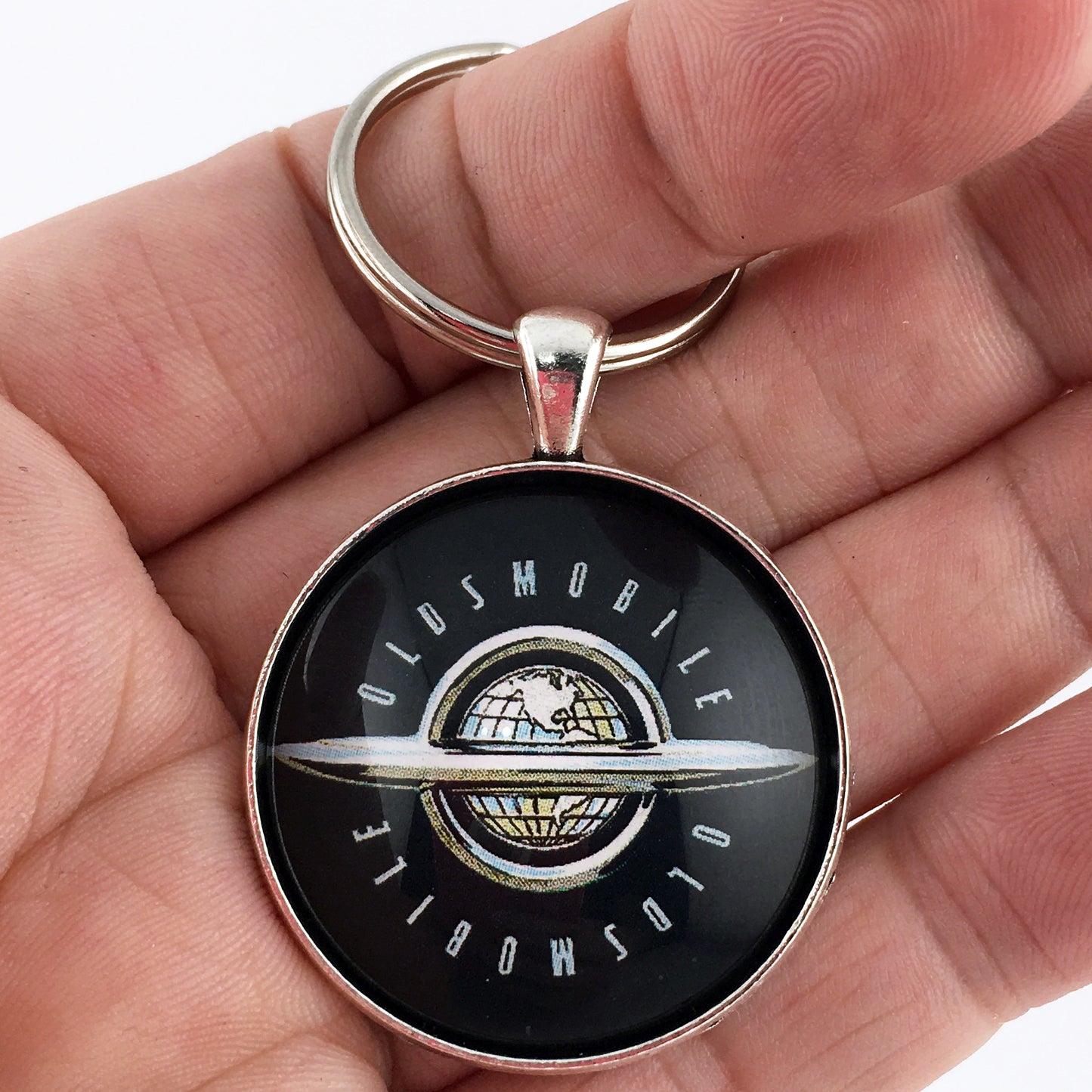 Antique Oldsmobile Emblem 1940-1959 1.2" Diameter Keychain