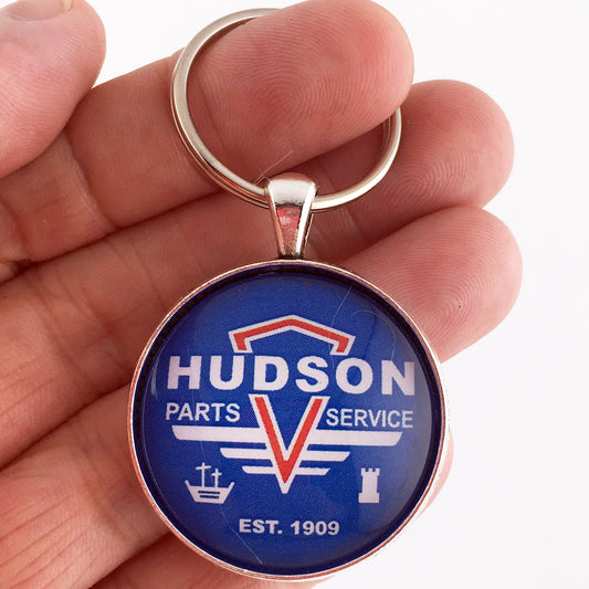Antique Holden Parts and Service Sign Emblem Badge Ornament Logo 1.2" Diameter Keychain