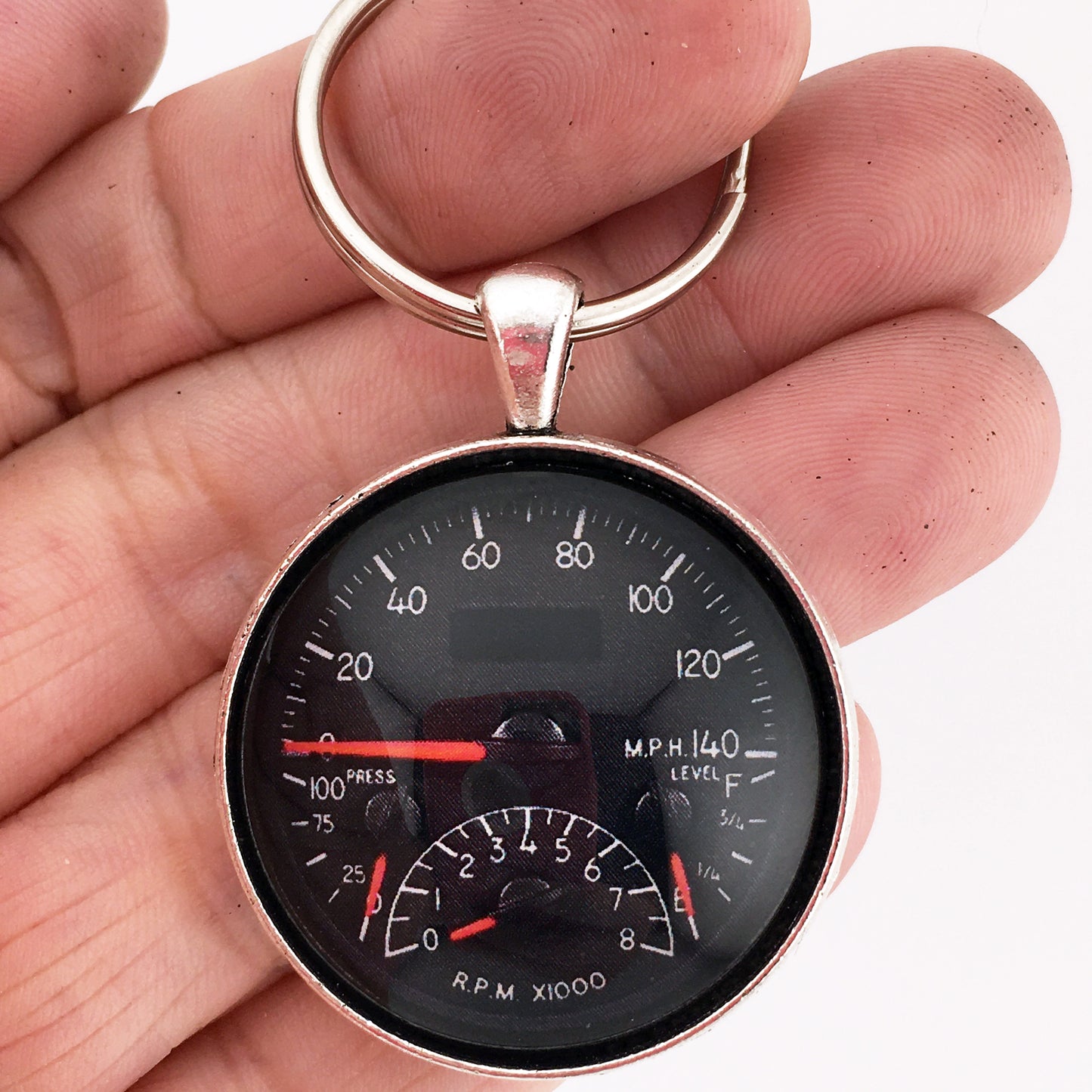 Aviator Quadzilla 140 MPH Speedometer Gauge 1.2" Keychain