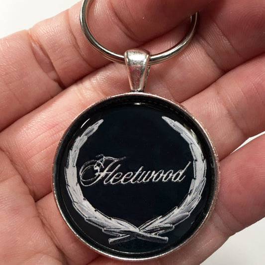 Vintage Cadillac Fleetwood Chrome Wreath Fender Emblem Badge 1.2" Keychain