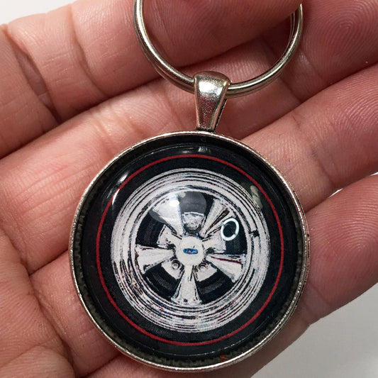 Vintage Cragar 5 Spoke Mag Wheel Redline Tire 1.2" Diameter Keychain
