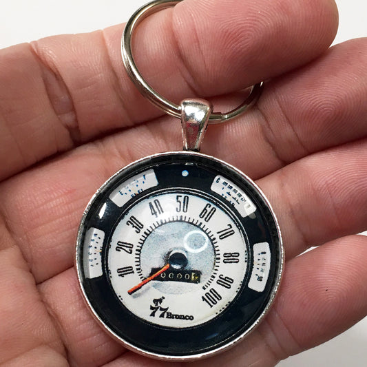 1977 Ford Bronco Truck 100 MPH Speedometer Gauge 1.2" Diameter Keychain