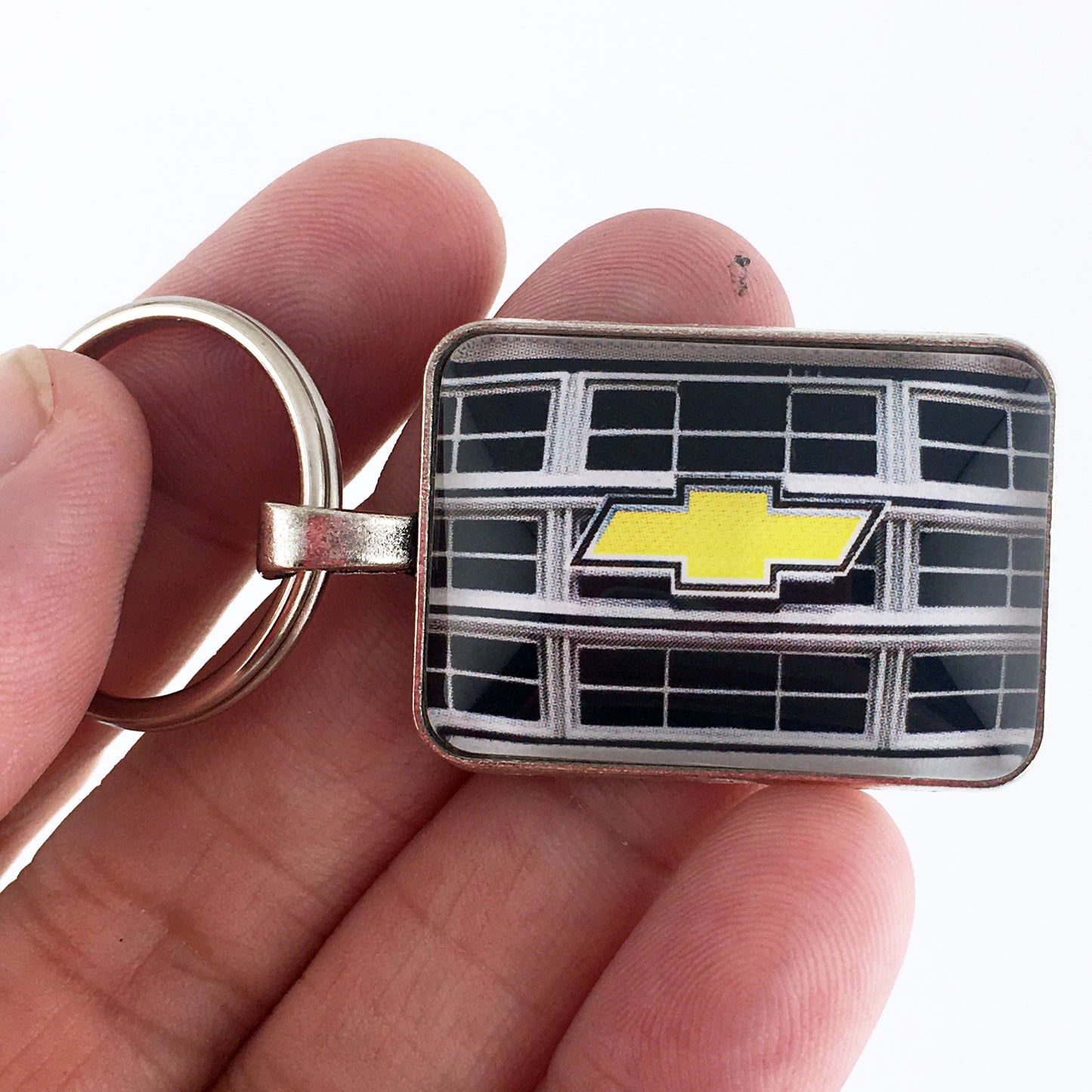 Vintage Chevrolet Bowtie Grille Emblem 1 x 1.25 Keychain