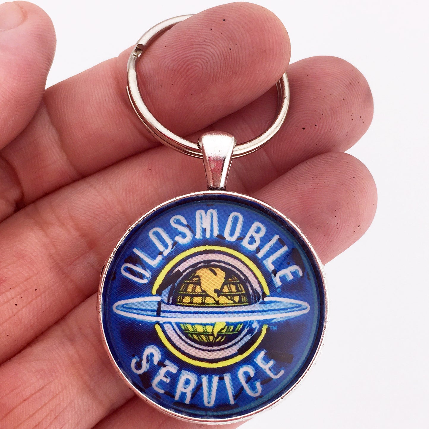 Vintage Oldsmobile Service Neon Sign 1.2" Diameter Keychain