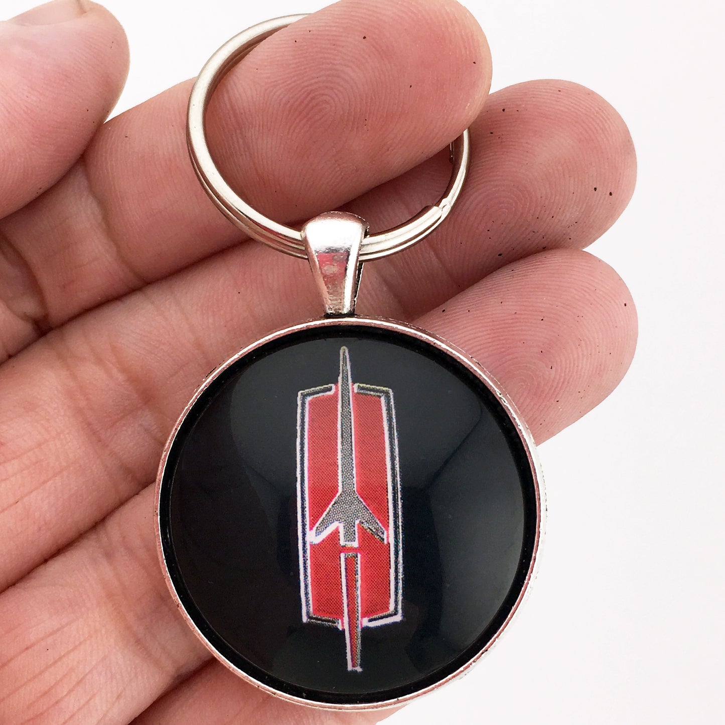Vintage Oldsmobile Emblem (1960-1981) 1.2" Diameter Keychain