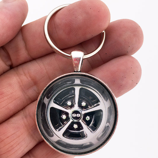 Vintage Chevrolet Chevelle Mag Wheel 1.2" Diameter Keychain